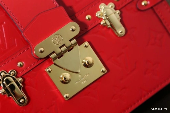 WIS CHANELUTCH VUITTON TRUNK LOUIS 1216